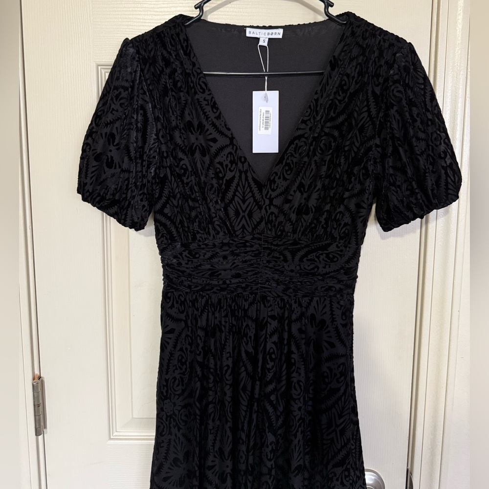 Baltic Born Black Maxi Dress - Picture 4 of 7